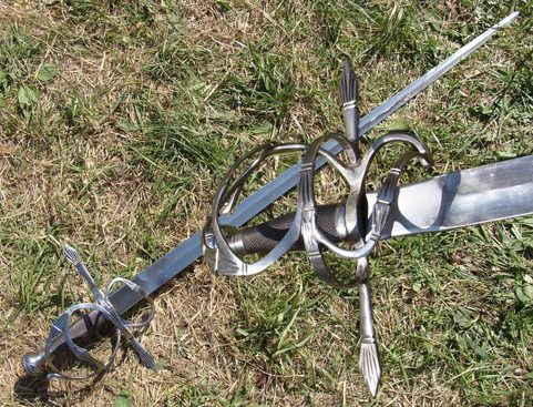 RAPIER WITH LEAFY HILT