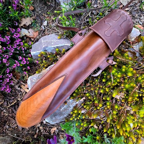 LEDER KÖCHER, FRÜHES MITTELALTER - HEDEBY, BAYEUX