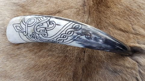DRAGON, CARVED DRINKING HORN