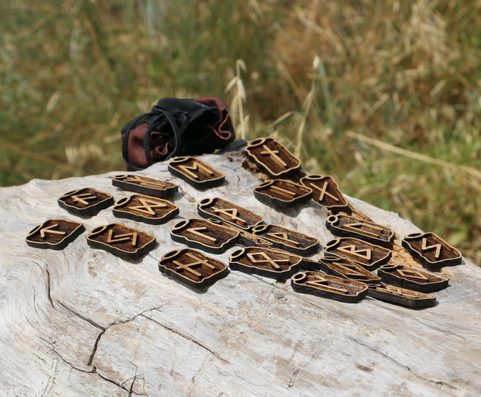 WOODEN RUNES SET - FUTHARK, 24 PIECES OF PENDANTS AND POUCH