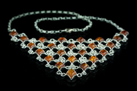 REGINA, COLLIER, AMBRE, ARGENT