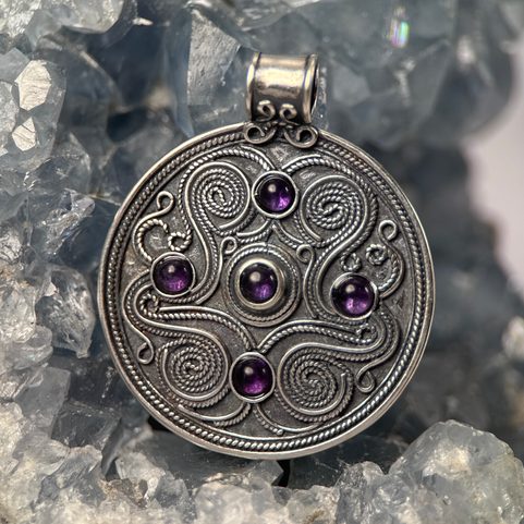 BATTERSEA, LUXURY BRYTHONIC JEWEL INSPIRED BY THE FIND, AMETHYSTS, SILVER 925, 12 G