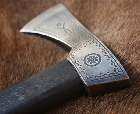 CARPATHIA VALASKA TRADITIONAL FORGED CARPATHIAN AXE - ETCHED