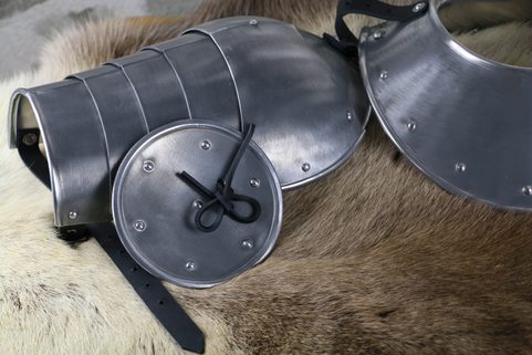 BEVOR AND PAULDRONS THE ROYAL GUARD DURALUMIN - COSTUME RENTAL