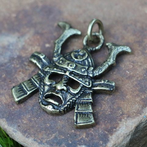 SAMURAI PENDANT, ZINC, ANTIQUE BRASS