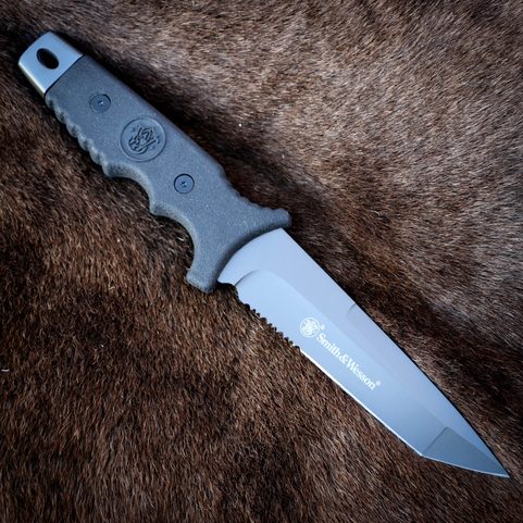 KNIFE SW7S FIXED BLADE SERRATED TANTO SMITH & WESSON