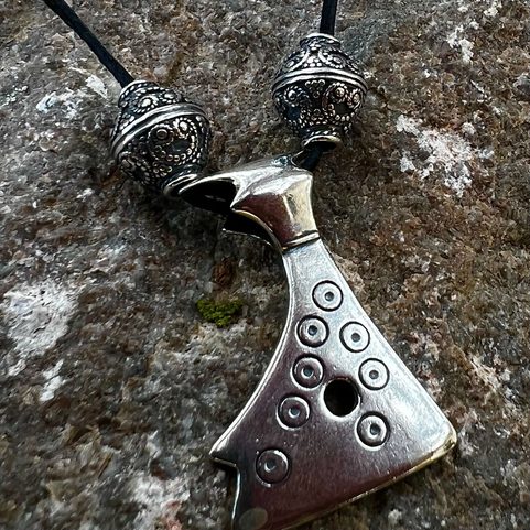 COLLIER PERUN, SILVER PERUN AXE ET GOMBES, AG 925
