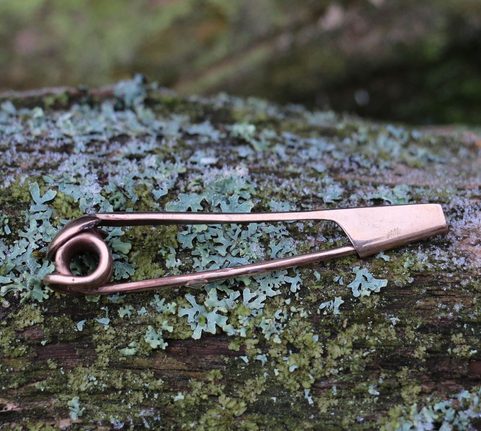 KELTISCHE BROSCHE, FIBULA, LA TENE, BRONZE