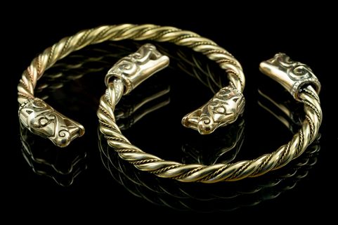 VIKING WOLF, BRACELET FROM BURG, SWEDEN, BRONZE