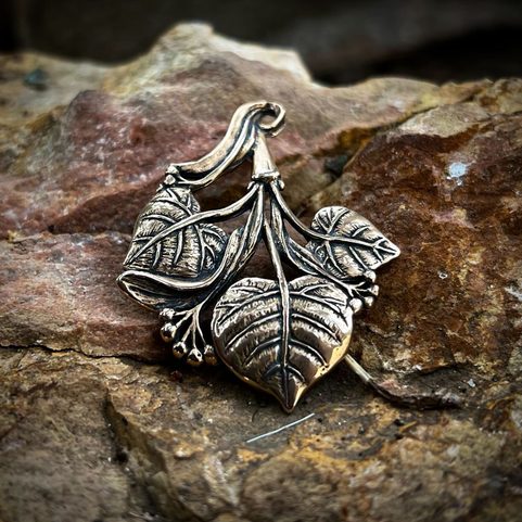 LIME LEAVES, SLAVIC TREE, PENDANT, BRONZE