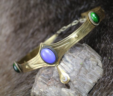 LARA - MEDIEVAL CROWN, BRASS AND GLASS