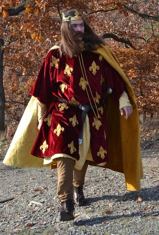 KING - COSTUME RENTAL