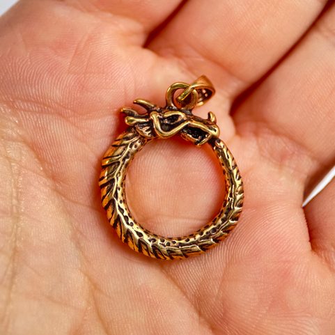 JORMUNGANDR, BRONZE PENDANT SNAKE FROM MIDGARD, UROBOROS 25MM