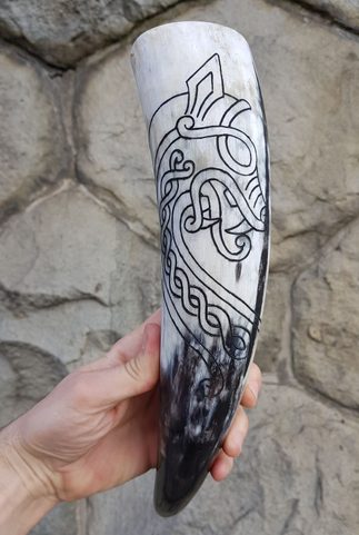 DRAGON, CARVED DRINKING HORN