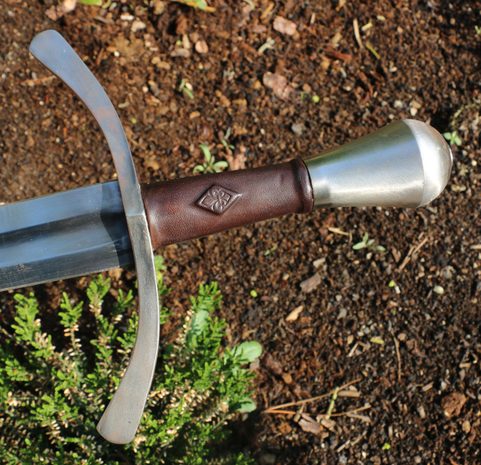 HAROLD SINGLE HANDED MEDIEVAL SWORD