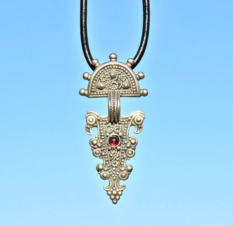 TÊTE D'AIGLE, FIBULE DÉBUT MOYEN ÂGE VERSION PENDENTIF - ARGENT 925