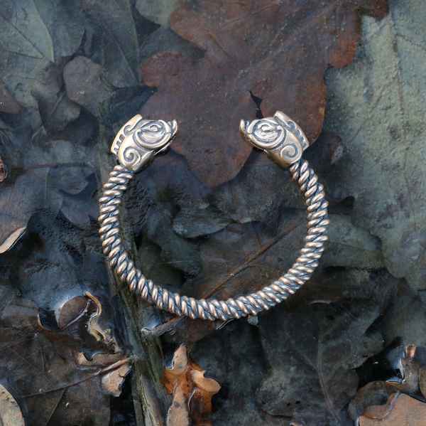 Bracelet Argent Massif Ancien – Tête De Sanglier – Style Chaine
