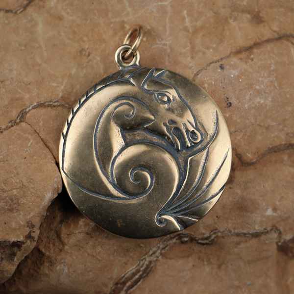 CELTIC HORSE amulet bronze Drakkaria celtic pendants amulets and ...