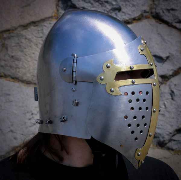 MEDIEVAL VISOR HELMET, combat 2 mm We make history come alive!