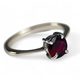 OCULAR, Silberring mit Granat