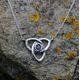 TRIQUETRA, Halskette, Granat, Silber 925