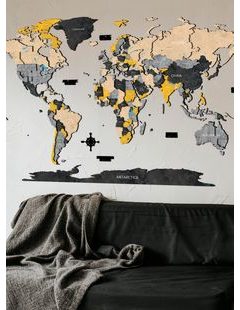 Dřevěná mapa světa žlutá