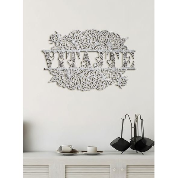 Drevený nápis "VITAJTE"