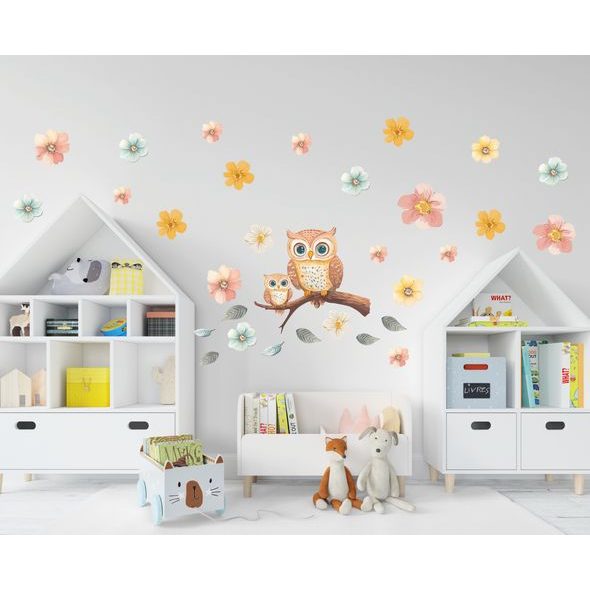 Múdra sova medzi kvetmi