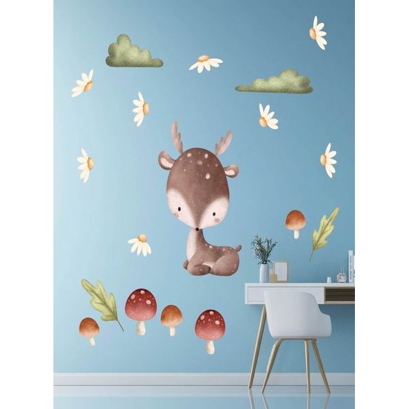 ROZTOMILÝ SRNEČEK V LESE