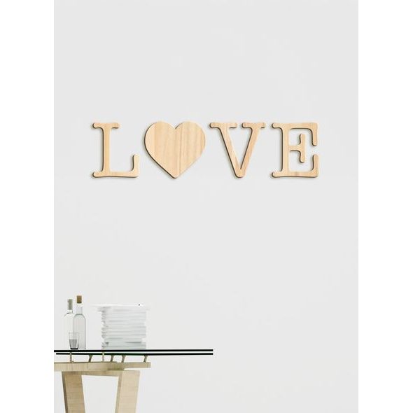 Drevený nápis "LOVE"