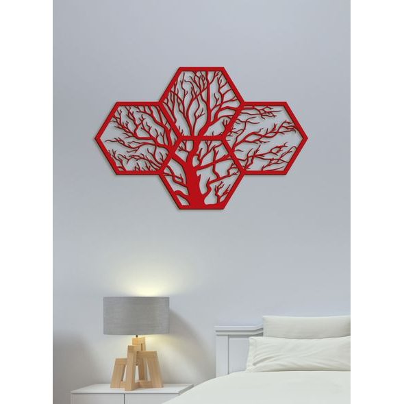 Dřevěný strom života s motivem včelího úlu