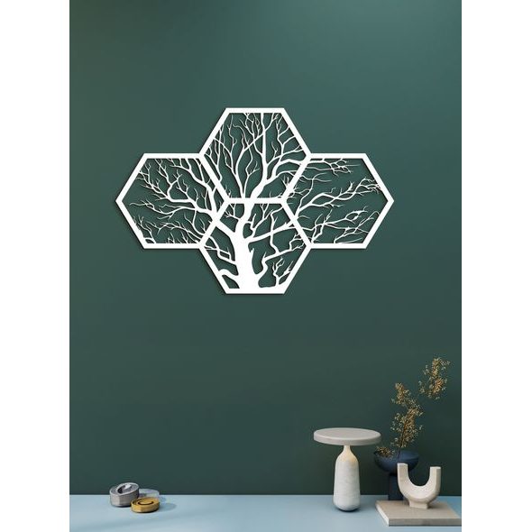 Dřevěný strom života s motivem včelího úlu