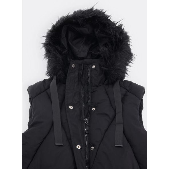 Dámská dlouhá prošívaná vesta s kožešinou černá