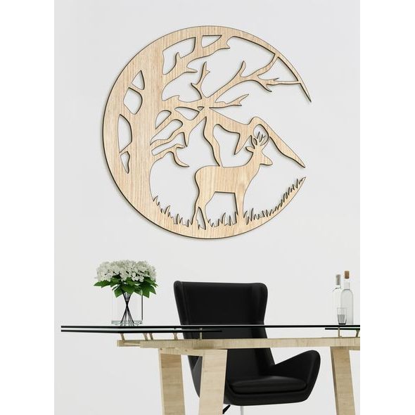 Dřevěná dekorace s motivem jelena