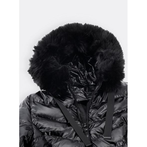 Dámská prošívaná bunda s kožešinou černá