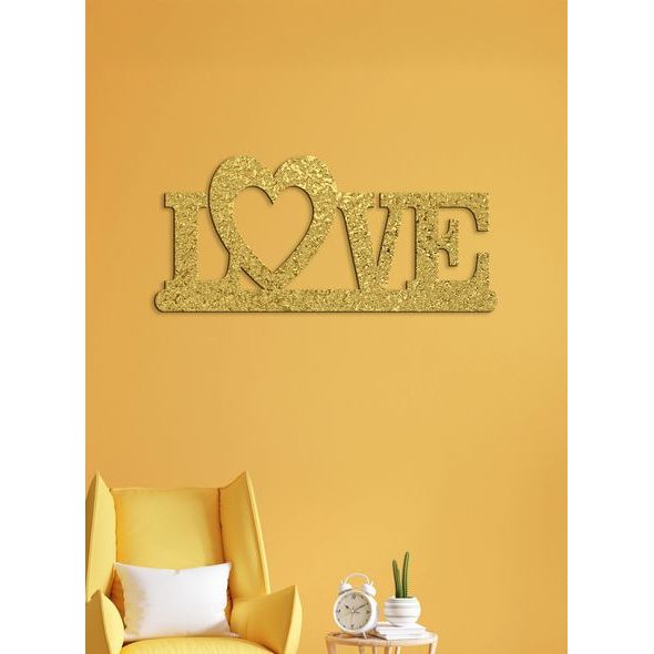 Drevený nápis "LOVE"