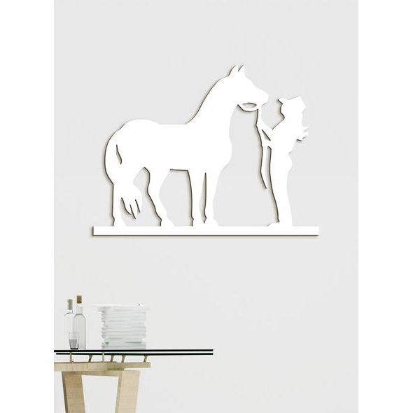 Dřevěný obrázek na stěně s koněm