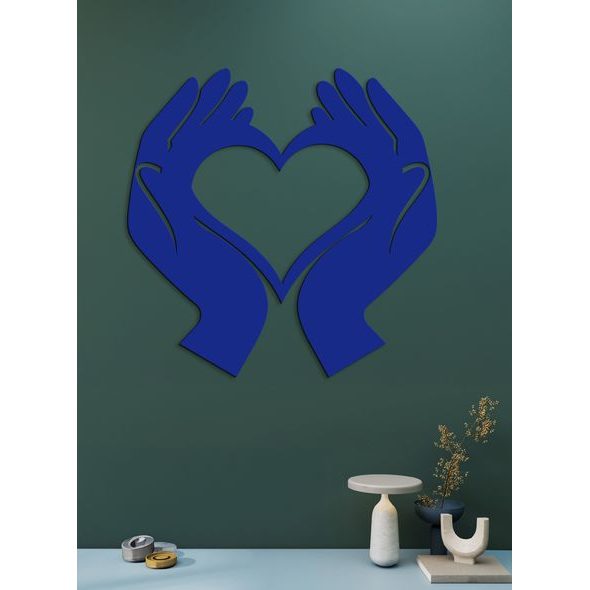 Dřevěný nástěnný obraz Srdce v rukou