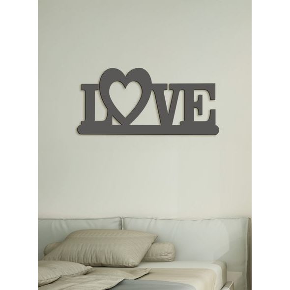 Drevený nápis "LOVE"