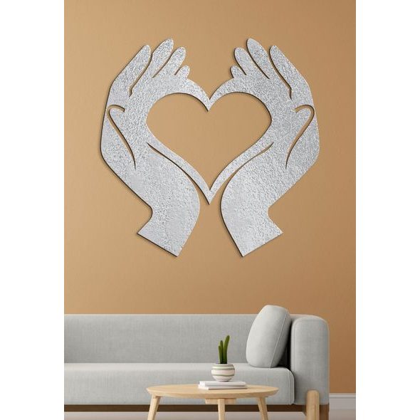 DŘEVĚNÝ NÁSTĚNNÝ OBRAZ SRDCE V RUKOU