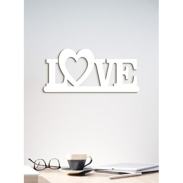Drevený nápis "LOVE"
