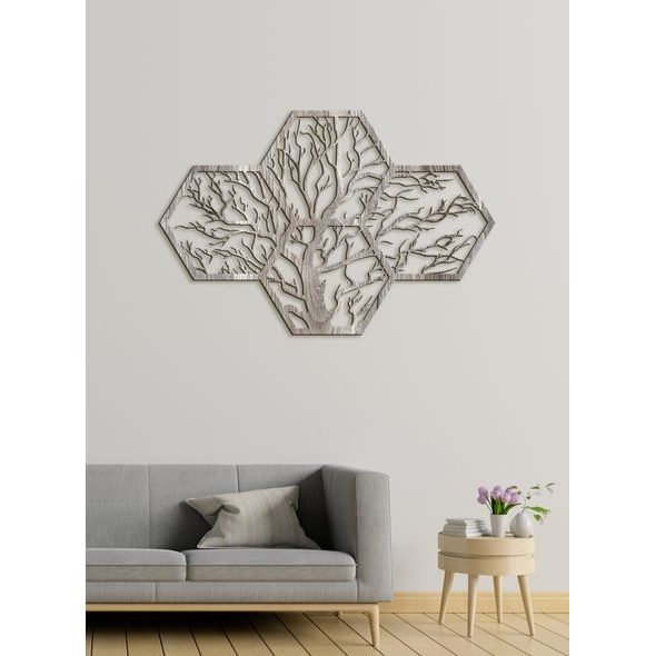 Dřevěný strom života s motivem včelího úlu