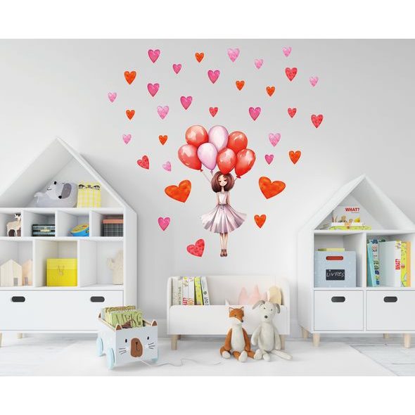 Dívka v objetí balónků