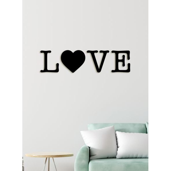 Drevený nápis "LOVE"