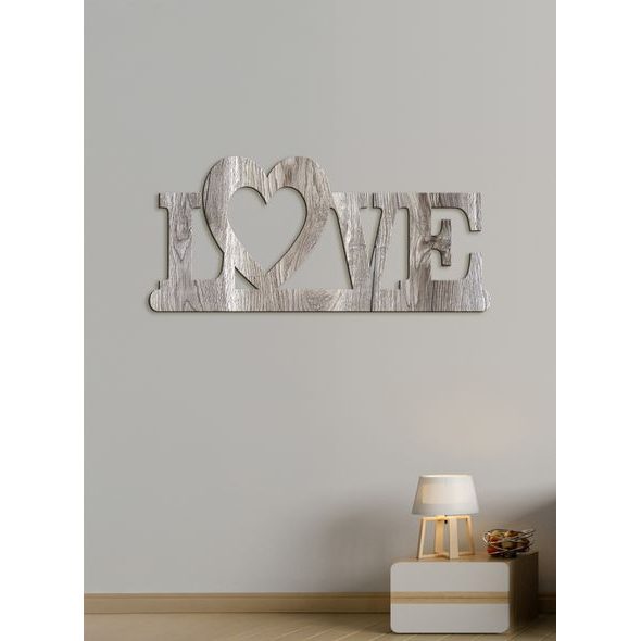 Drevený nápis "LOVE"