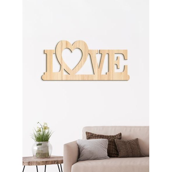 Drevený nápis "LOVE"