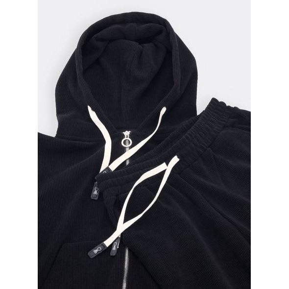 Dámska tepláková súprava čierna