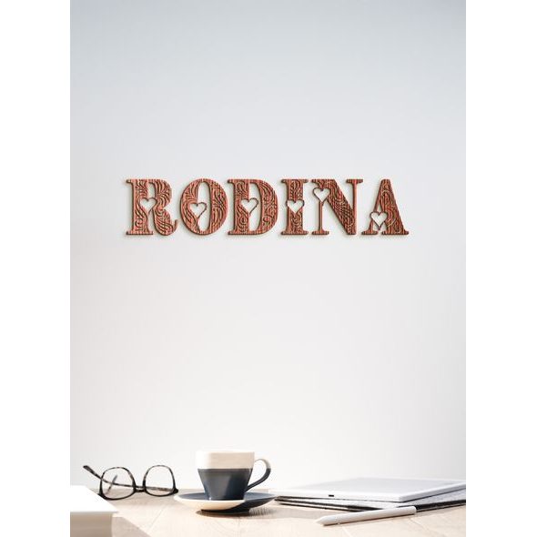 DREVENÝ NÁPIS RODINA