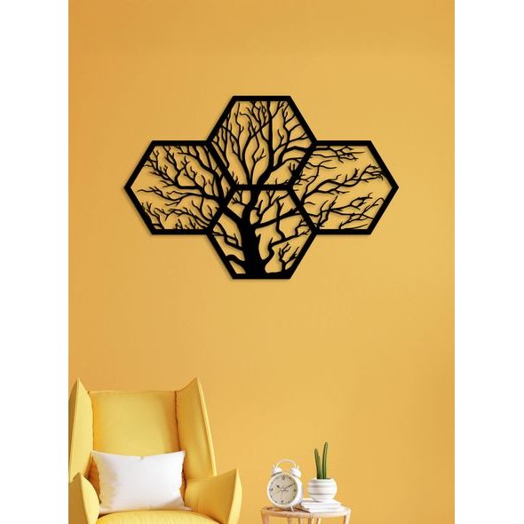 Dřevěný strom života s motivem včelího úlu