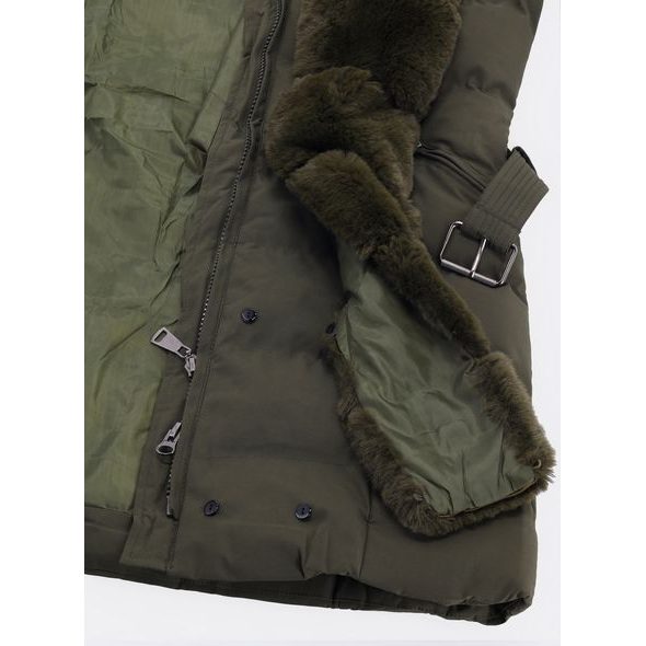 Dámska zimná bunda s kožušinou a opaskom tmavozelená